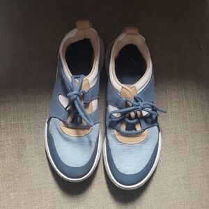 Clarks  Teagan Lace Sneaker